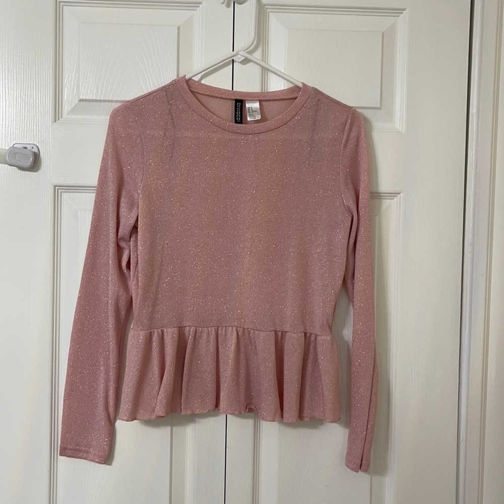 H&M shimmery pink peplum top